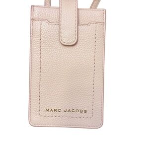 Marc Jacob’s pink leather phone crossbody bag